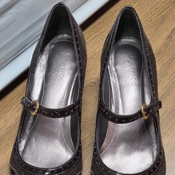 Franco Sarto Women's Brown Patent Leather Pumps - Picture 3 of 8